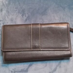 Vintage Coach Hamilton Black Leather Trifold Wallet